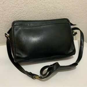 COACH Black Leather Shoulder Crossbody Strap Purse 1980s